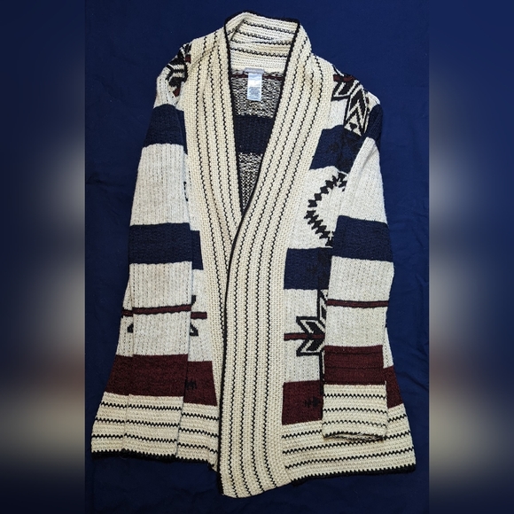 Charlotte Russe Long Cardigan - Picture 2 of 4